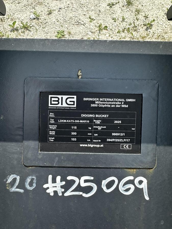 Sonstiges Zubehör des Typs Big Dutchman Tieflöffel 30cm mit MAR10 Aufnahme, Neumaschine in Göpfritz an der Wild (Bild 2)