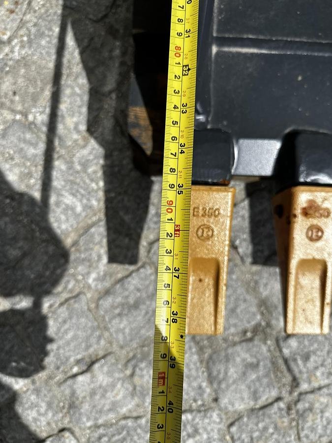 Sonstiges Zubehör des Typs Big Dutchman Tieflöffel 30cm mit MS03 Symblock Aufnahme, Neumaschine in Göpfritz an der Wild (Bild 4)