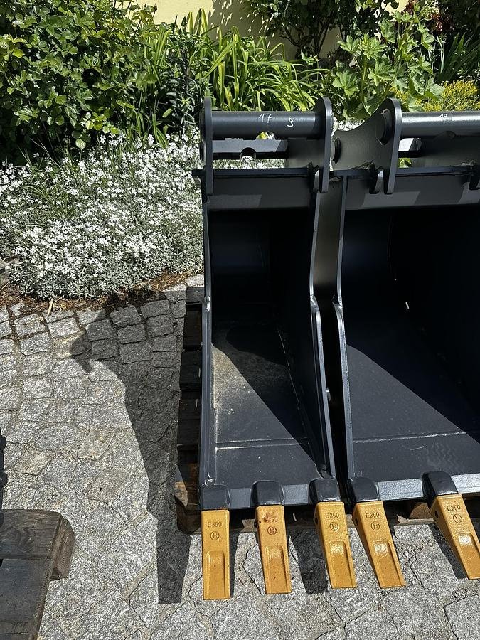 Sonstiges Zubehör des Typs Big Dutchman Tieflöffel 30cm mit MS03 Symblock Aufnahme, Neumaschine in Göpfritz an der Wild (Bild 1)