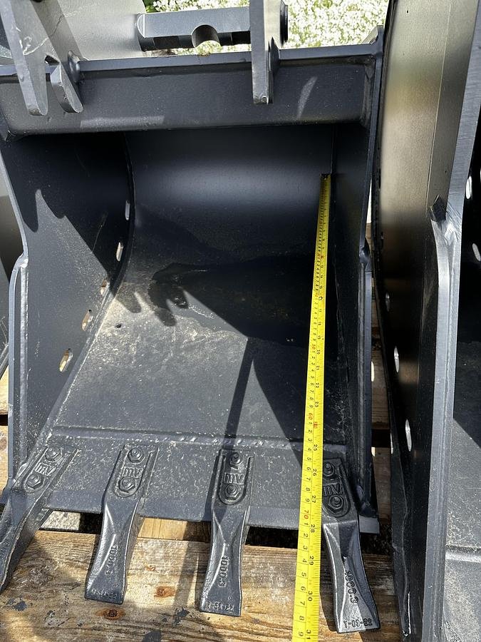 Sonstiges Zubehör typu Big Dutchman Tieflöffel 50cm mit MS03 Symblock Aufnahme, Neumaschine v Göpfritz an der Wild (Obrázek 3)