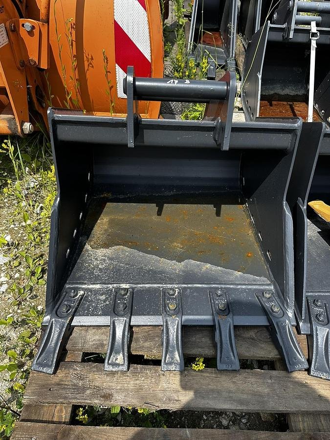 Sonstiges Zubehör des Typs Big Dutchman Tieflöffel 60cm mit Martin M3 Aufnahme, Neumaschine in Göpfritz an der Wild (Bild 1)