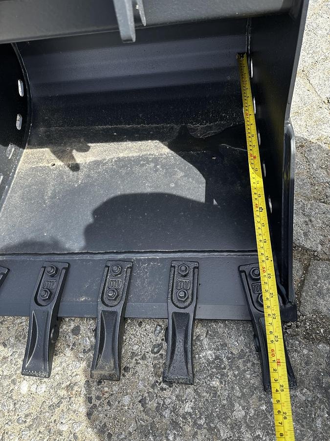 Sonstiges Zubehör tip Big Dutchman Tieflöffel 60cm mit MS01 Symblock Aufnahme, Neumaschine in Göpfritz an der Wild (Poză 3)