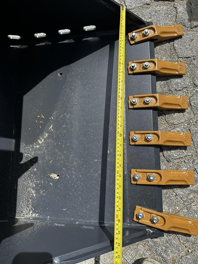 Sonstiges Zubehör typu Big Dutchman Tieflöffel 70cm mit MS03 Symblock Aufnahme, Neumaschine v Göpfritz an der Wild (Obrázek 2)