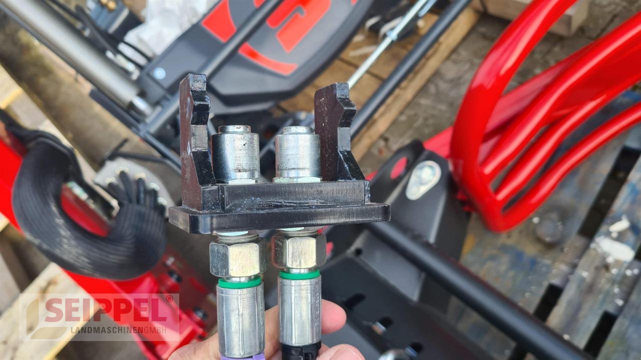 Sonstiges Zubehör of the type Case IH BALLENZANGE MX MANUBAL C40 CASE-IH, Neumaschine in Groß-Umstadt (Picture 4)