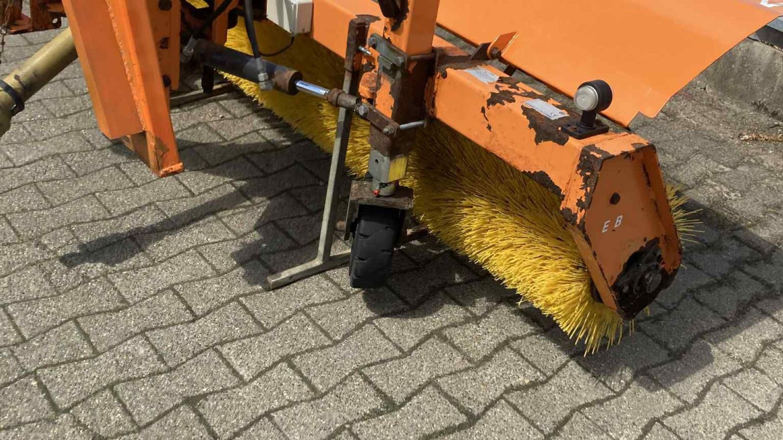 Sonstiges Zubehör typu Sonstige FM 2400 S  frontkost, Gebrauchtmaschine v Aulum (Obrázek 2)