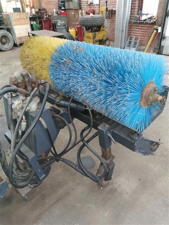 Sonstiges Zubehör des Typs Sonstige Front kost fra ISEKI Traktorder (mangler olie motor til kosten), Gebrauchtmaschine in Egtved (Bild 2)