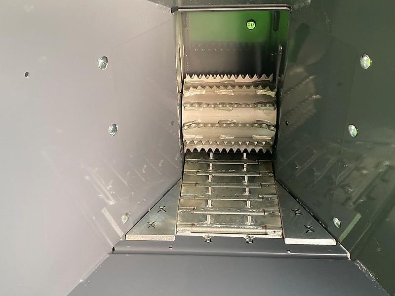 Sonstiges Zubehör del tipo Sonstige Holzschredder Holzhäcksler Holzhacker Buschholzhacker Häcksler, Gebrauchtmaschine In Schmallenberg (Immagine 9)