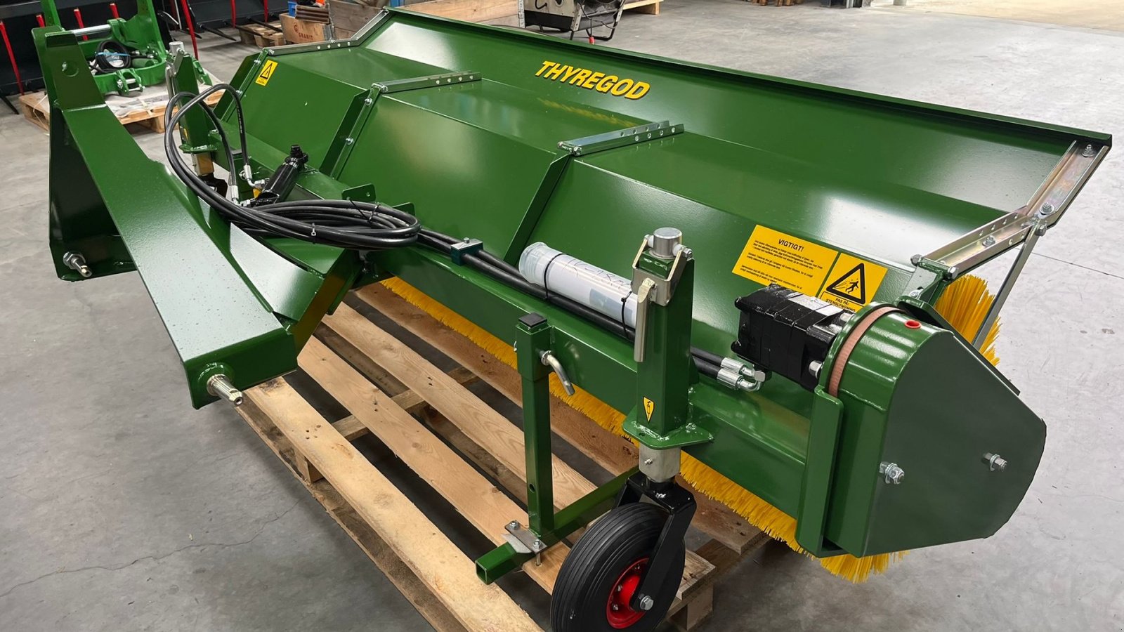 Sonstiges Zubehör типа Thyregod TK 2800 med nylon børster og hydraulisk sving. brede 2800 og feje brede 2500, Gebrauchtmaschine в Lintrup (Фотография 8)