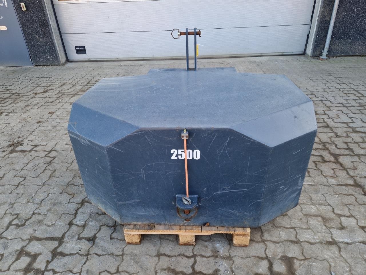 Sonstiges Türe ait Agco 2500 KG. FRONTVÆGT, Gebrauchtmaschine içinde Jelling (resim 1)