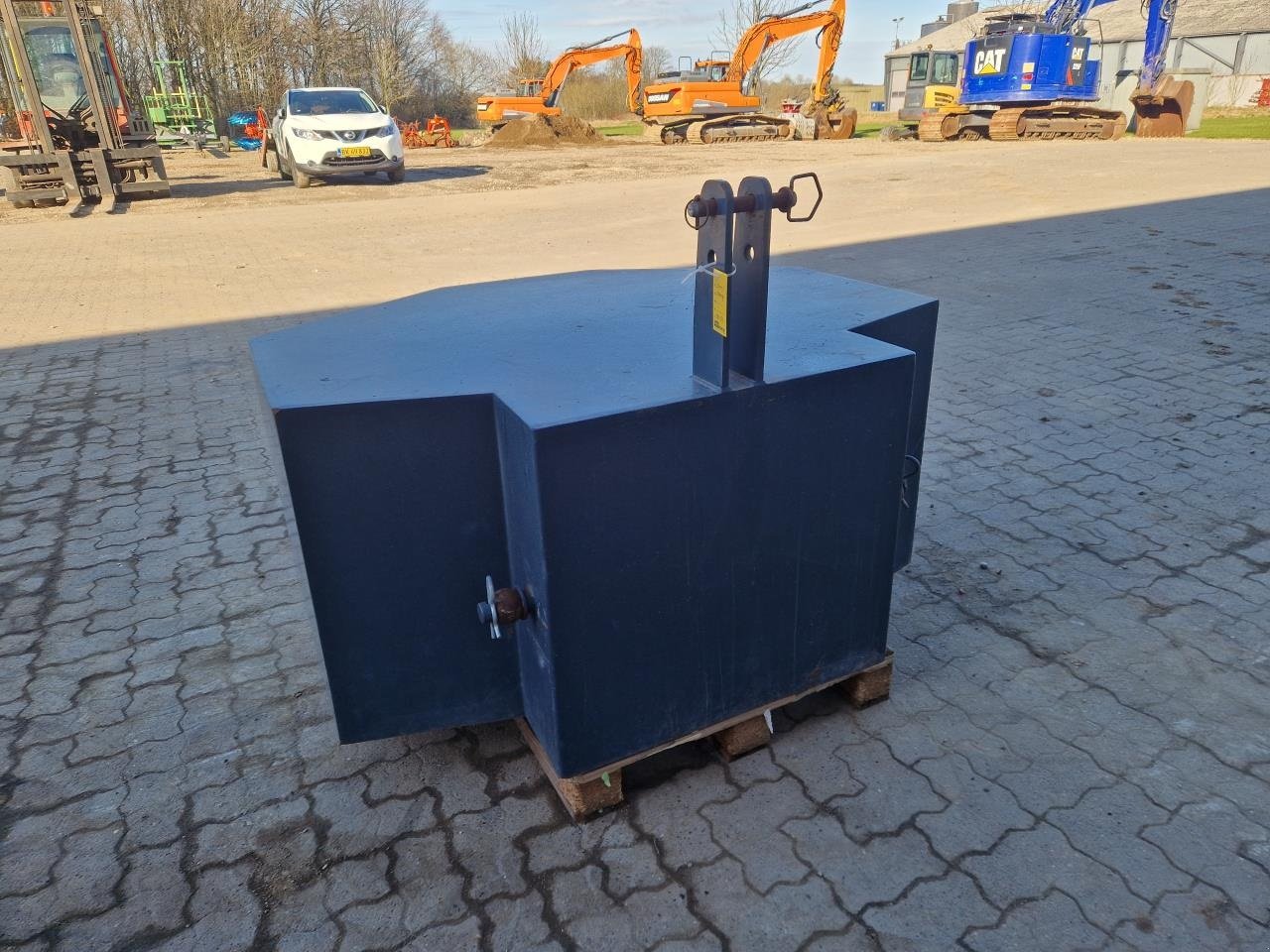 Sonstiges Türe ait Agco 2500 KG. FRONTVÆGT, Gebrauchtmaschine içinde Jelling (resim 3)
