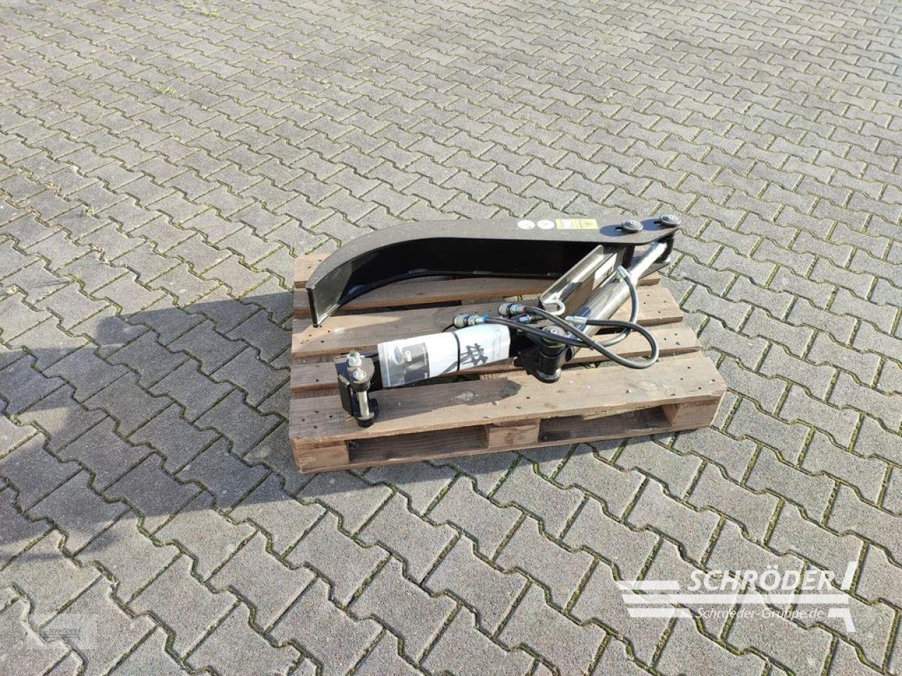 Sonstiges des Typs Alö GREIFER FÜR PALETTENGABEL, Gebrauchtmaschine in Böhne (Bild 3)