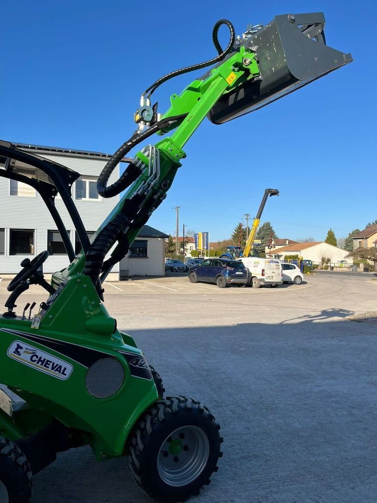 Sonstiges vrste Avant 423, Gebrauchtmaschine v Brabant-le-Roi (Slika 9)