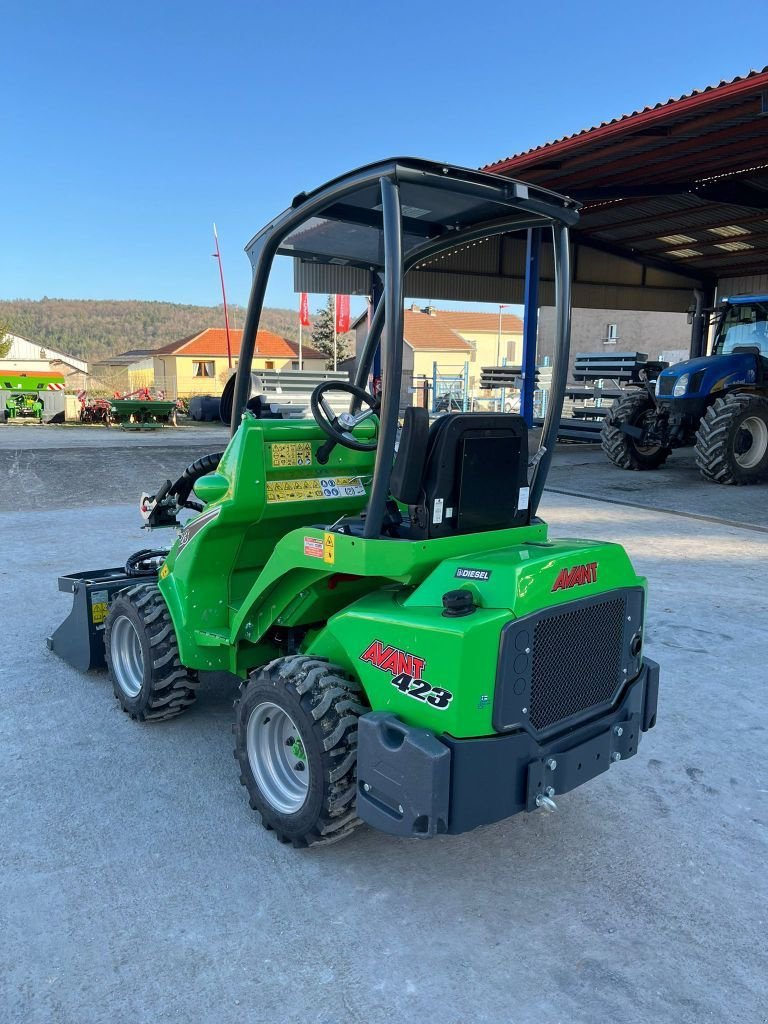 Sonstiges vrste Avant 423, Gebrauchtmaschine v Brabant-le-Roi (Slika 4)