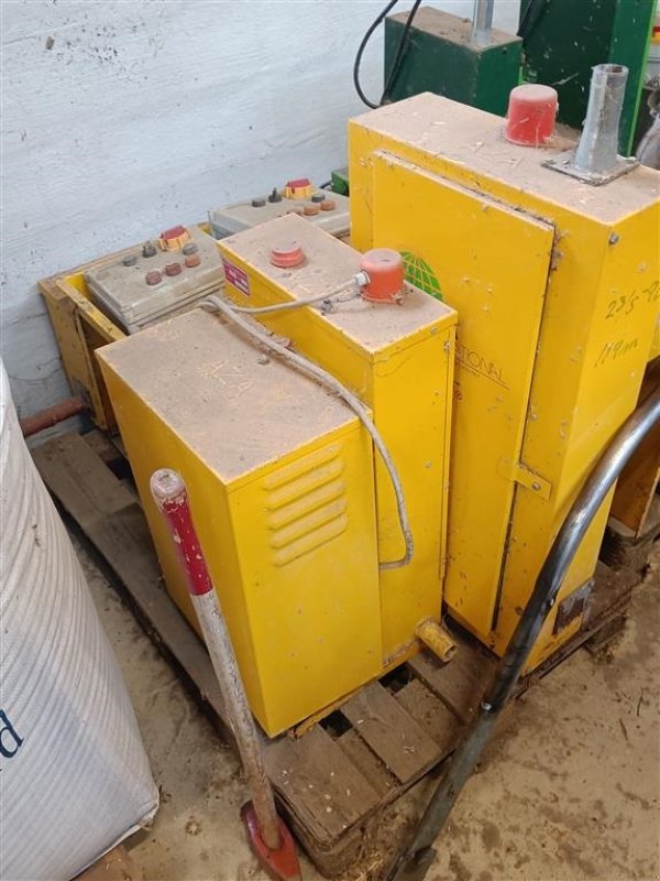 Sonstiges des Typs AZA 38 mm trækstation, Gebrauchtmaschine in Egtved (Bild 1)