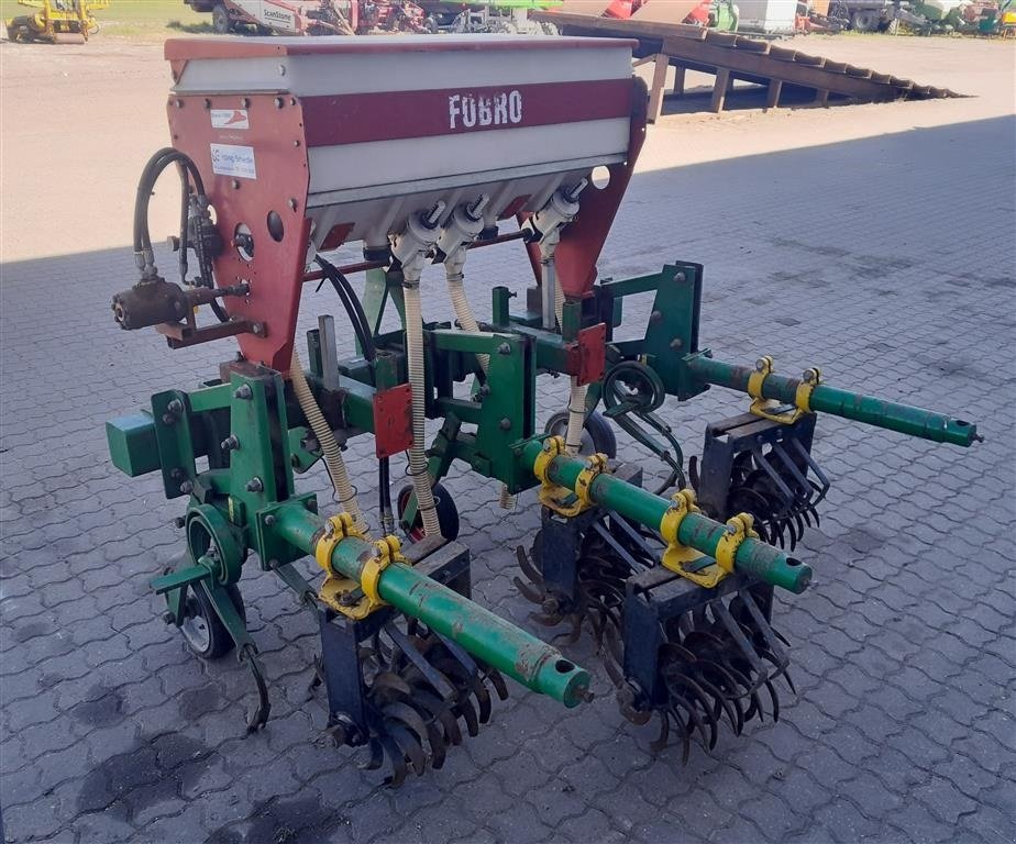 Sonstiges des Typs Bärtschi 2 Rk. 50cm radrenser med gødning og fingerrenser, Gebrauchtmaschine in Horsens (Bild 4)