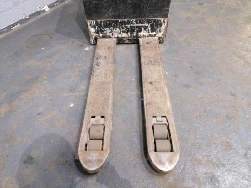 Sonstiges van het type Caterpillar NPP20M, Gebrauchtmaschine in senlis (Foto 9)