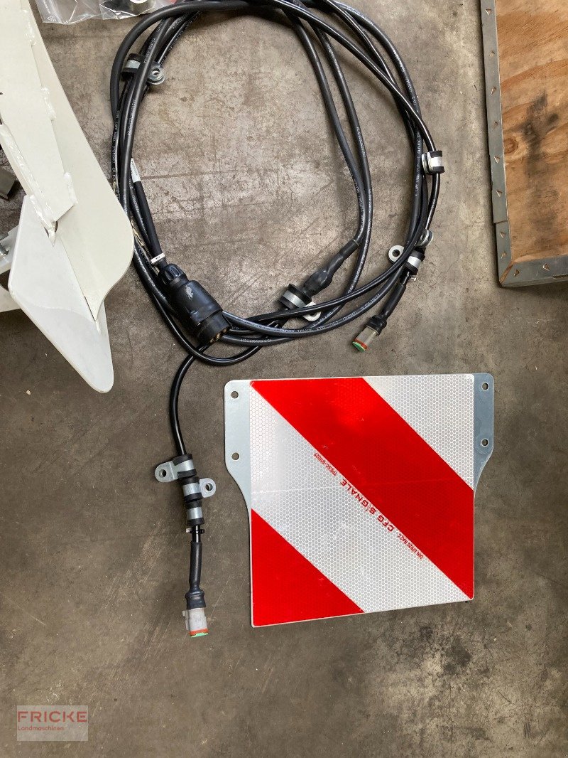 Sonstiges tip CLAAS Warntafeln mit Beleuchtung, Neumaschine in Bockel - Gyhum (Poză 5)