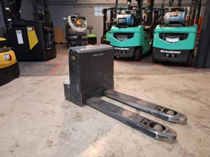 Sonstiges типа Crown WP3010-1.6, Gebrauchtmaschine в senlis (Фотография 2)