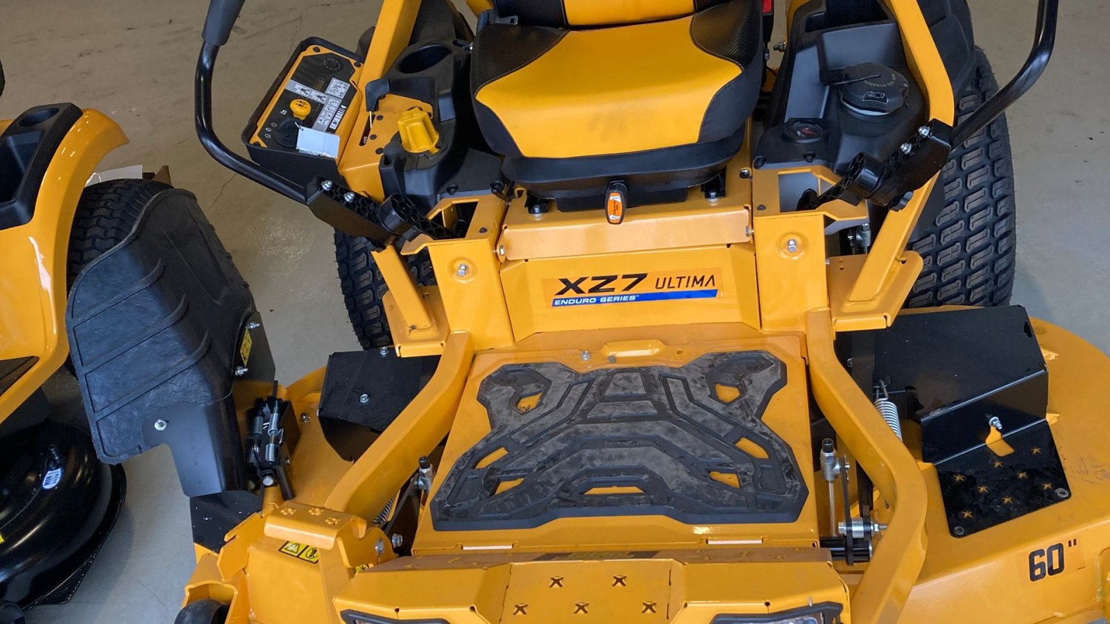 Sonstiges типа Cub Cadet XZ7 L 152i Ultima, Gebrauchtmaschine в Søllested (Фотография 2)