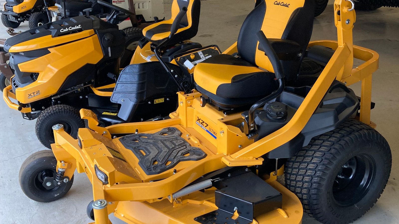 Sonstiges типа Cub Cadet XZ7 L 152i Ultima, Gebrauchtmaschine в Søllested (Фотография 1)