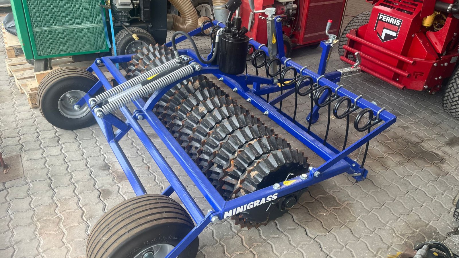 Sonstiges a típus Dalbo Minigrass 170 Dalbo minigrass med Cross combi, Gebrauchtmaschine ekkor: Vejle (Kép 3)