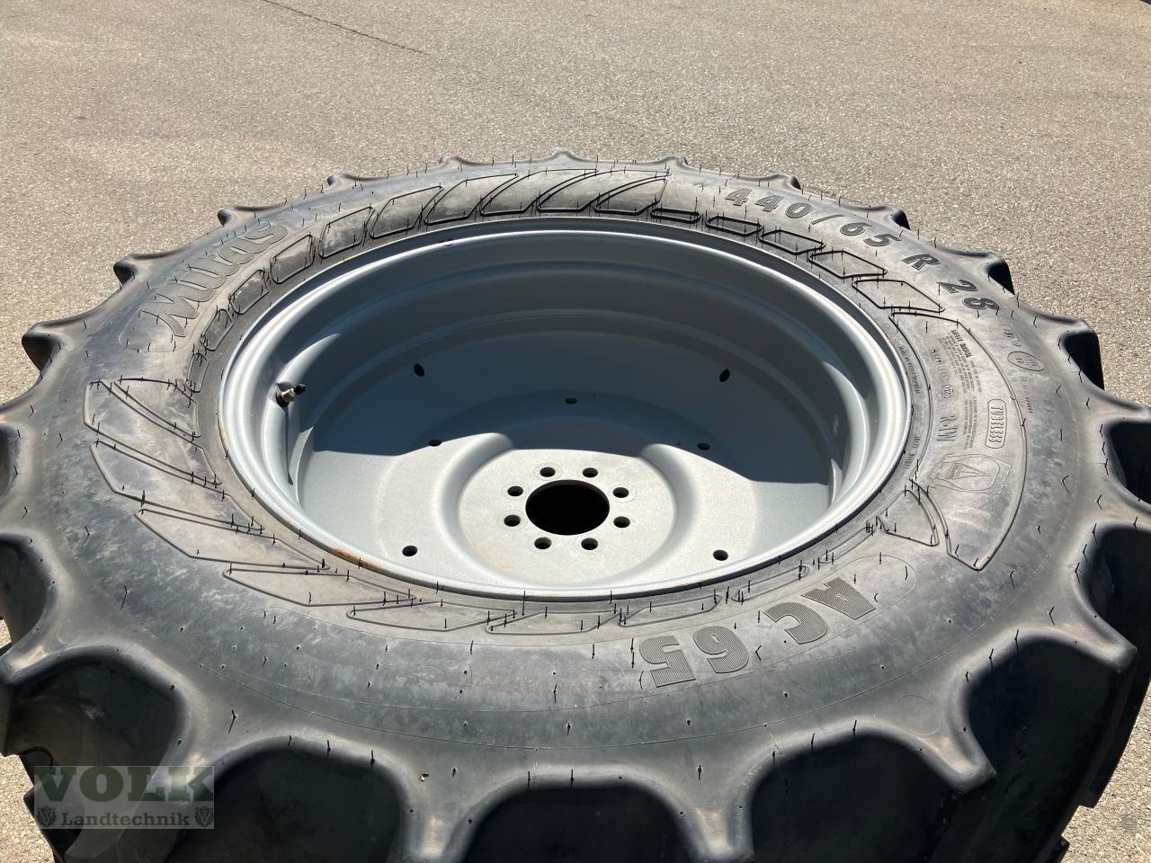 Sonstiges des Typs Deutz-Fahr Kompletträder Reifen Bereifung 440/65R28 vorne, 54, Neumaschine in Friedberg-Derching (Bild 12)