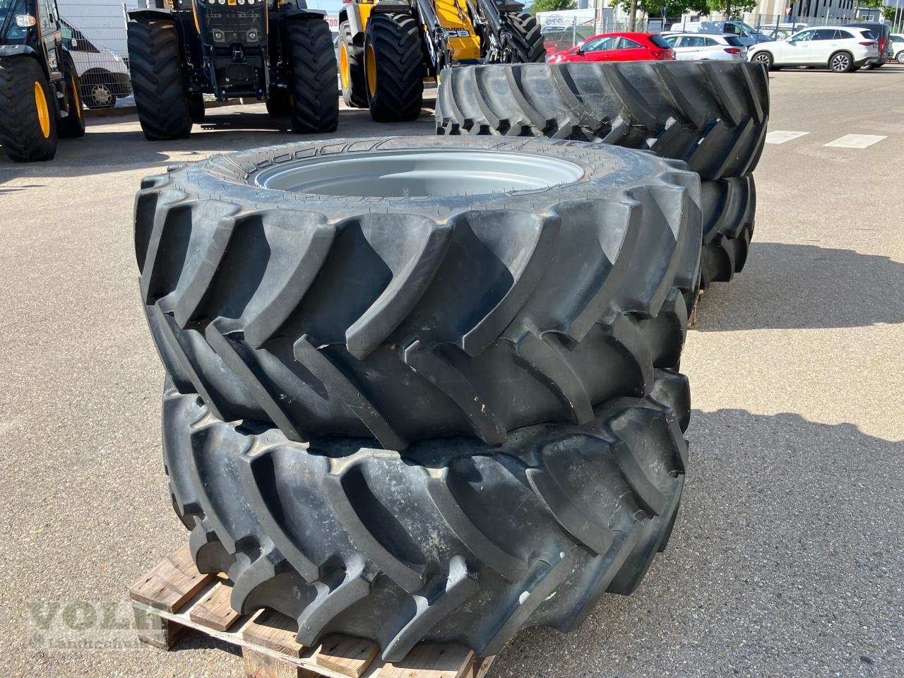 Sonstiges des Typs Deutz-Fahr Kompletträder Reifen Bereifung 440/65R28 vorne, 54, Neumaschine in Friedberg-Derching (Bild 13)