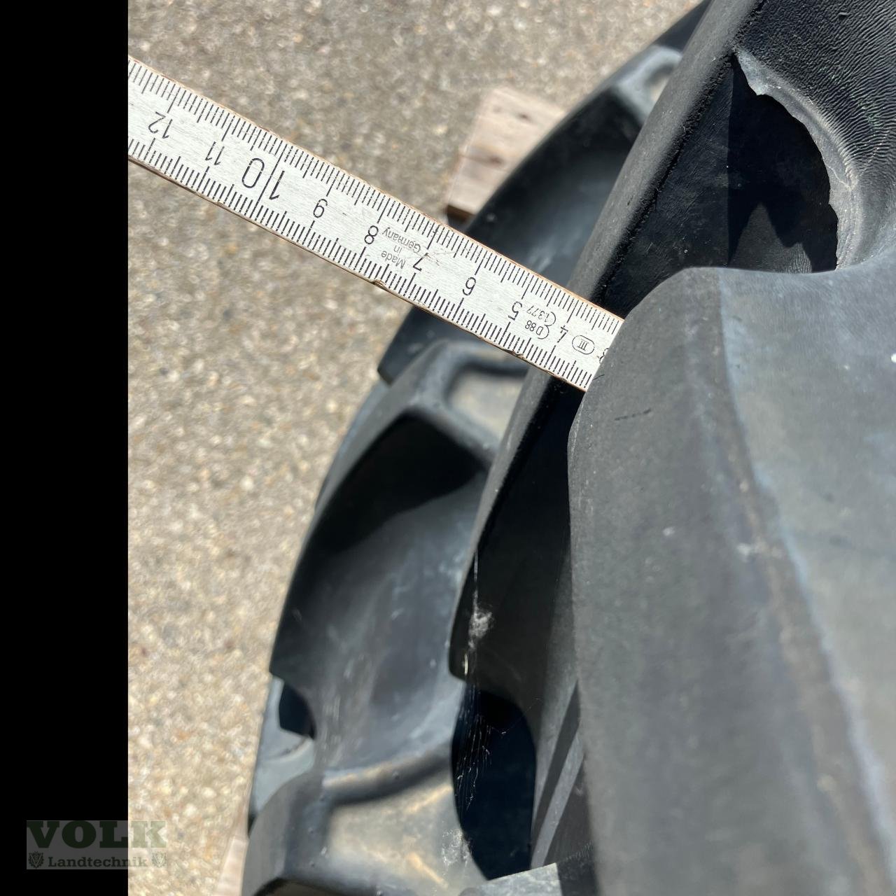 Sonstiges des Typs Deutz-Fahr Kompletträder Reifen Bereifung 440/65R28 vorne, 54, Neumaschine in Friedberg-Derching (Bild 14)