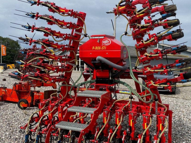 Sonstiges vrste Einböck CHOPSTAR EGS 24 Rækker GPS styring med WIFO hydr. rammestyring, Gebrauchtmaschine v Kjellerup (Slika 1)