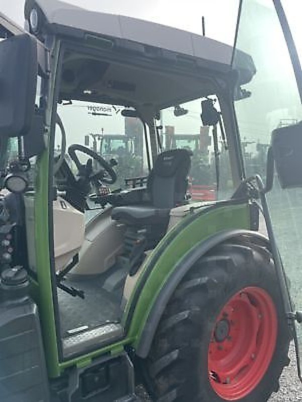 Sonstiges del tipo Fendt 211 V PROFI+ SETTING2, Gebrauchtmaschine In PEYROLE (Immagine 4)