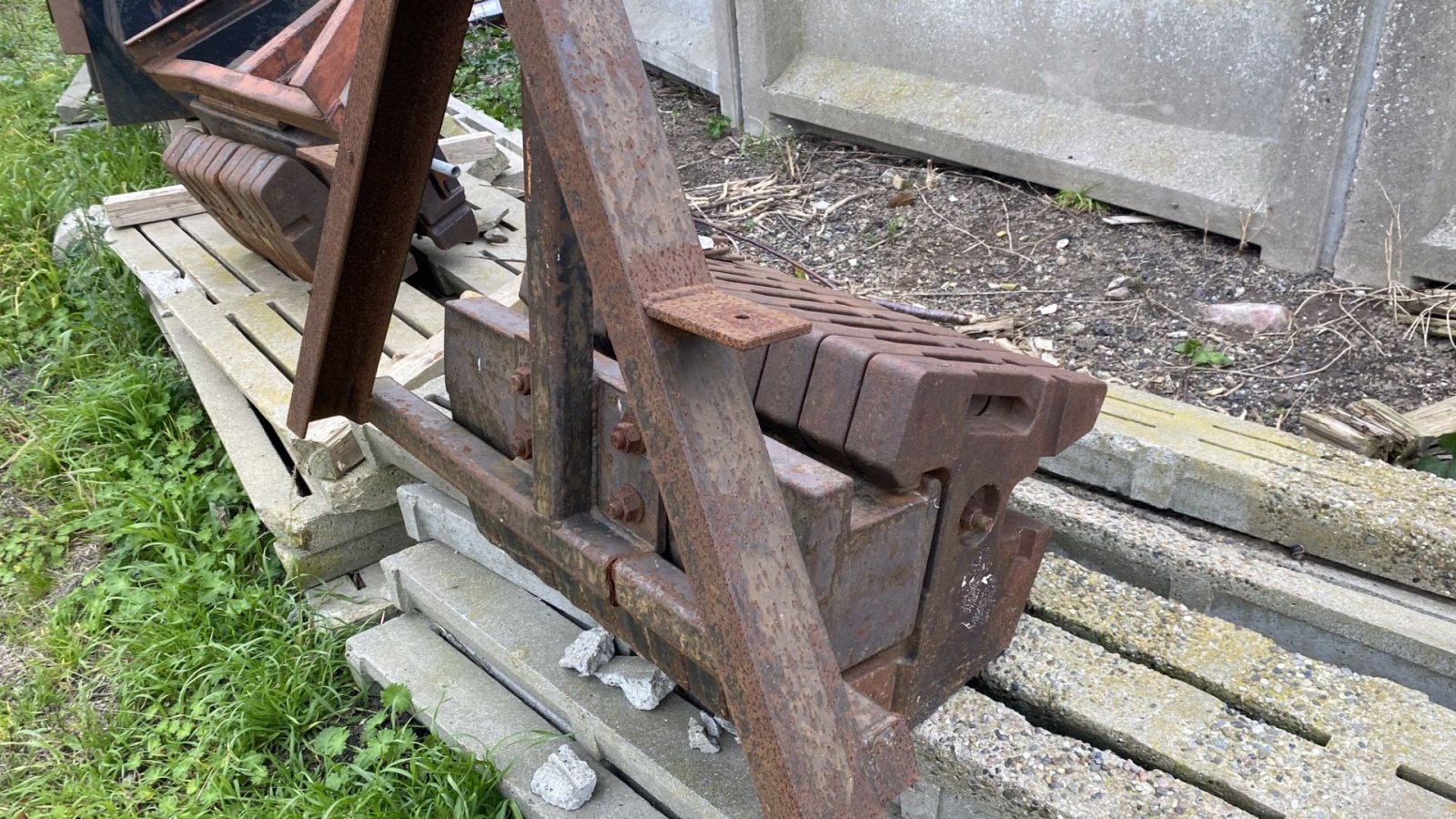 Sonstiges des Typs Fiat Frontvægte 10 stk, Gebrauchtmaschine in øster ulslev (Bild 2)