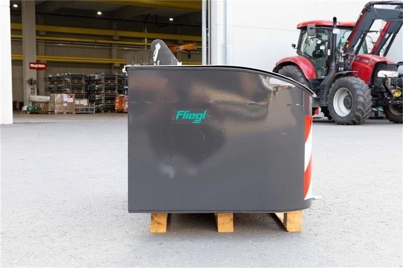 Sonstiges Türe ait Fliegl Frontvægt 800 kg, Gebrauchtmaschine içinde Mern (resim 4)