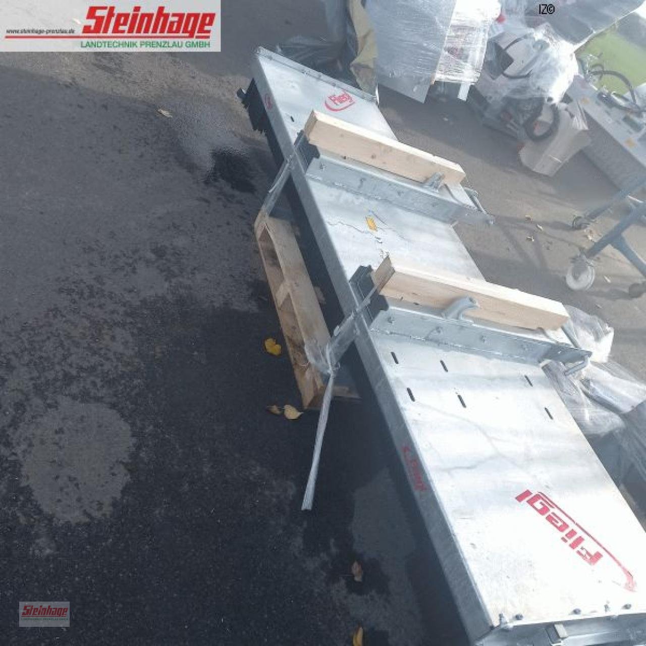 Sonstiges des Typs Fliegl Löwe 3,00 m, Neumaschine in Rollwitz (Bild 1)