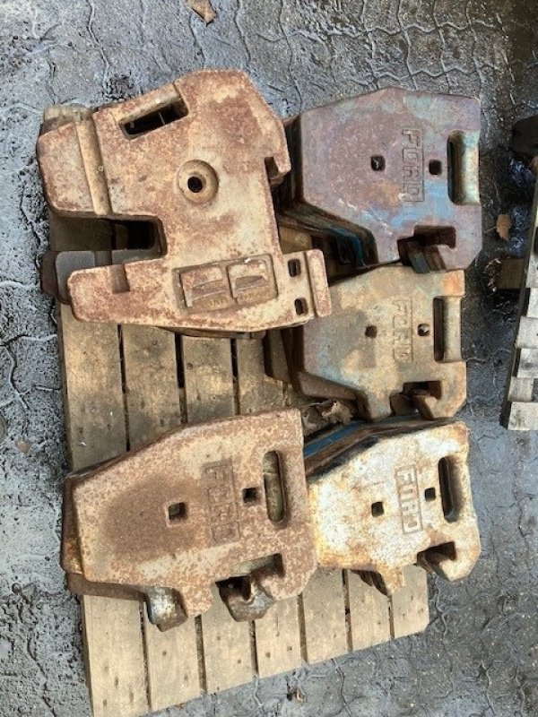 Sonstiges des Typs Ford 10 stk. 40 serie frontvægte Massey Ferguson - Ford Frontvægte., Gebrauchtmaschine in Børkop (Bild 5)