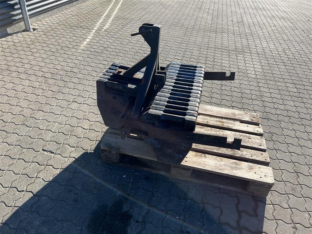 Sonstiges des Typs Ford Ford vægtklodser til 3 punktophæng, Gebrauchtmaschine in Rønnede (Bild 7)