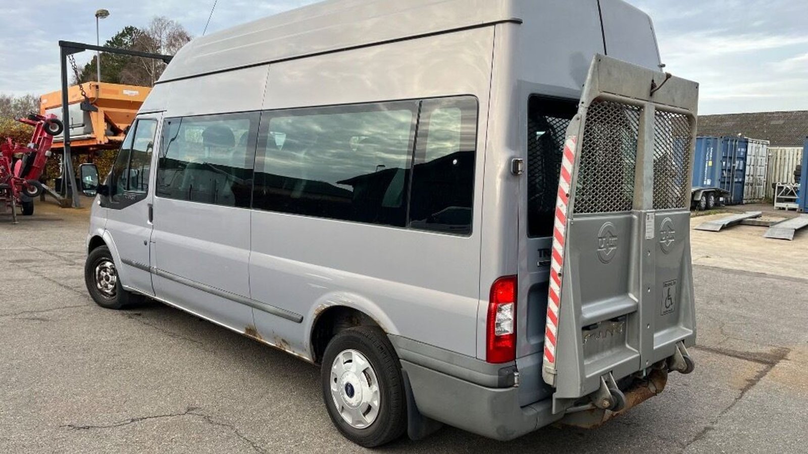 Sonstiges of the type Ford TRANSIT KOMBI 300L F 2,2 TDCI, Gebrauchtmaschine in Rødovre (Picture 3)