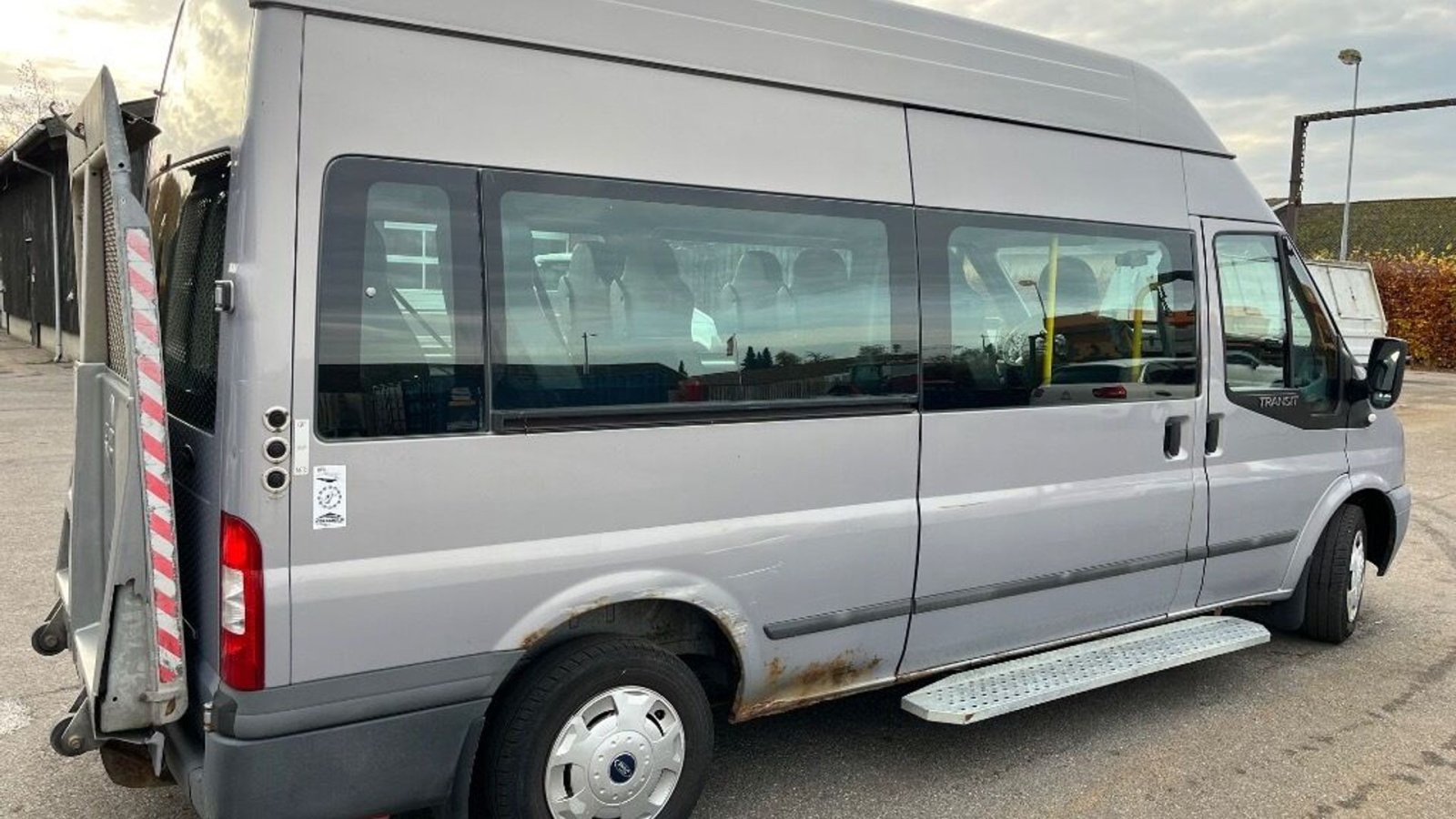 Sonstiges of the type Ford TRANSIT KOMBI 300L F 2,2 TDCI, Gebrauchtmaschine in Rødovre (Picture 4)