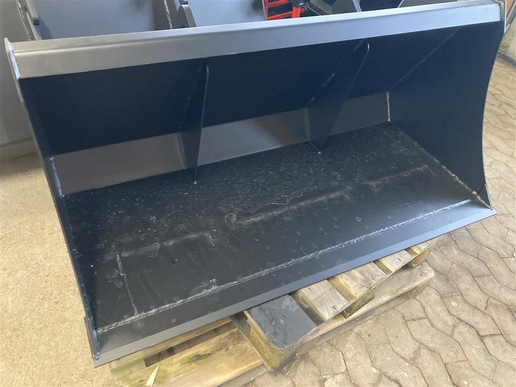 Sonstiges des Typs GiANT 130cm skovl Passer på alle Giant / Kubota, Gebrauchtmaschine in Sabro (Bild 1)