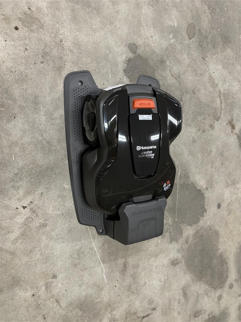 Sonstiges des Typs Husqvarna AM315 Mark II Inkl. Garage, Gebrauchtmaschine in Holstebro (Bild 1)