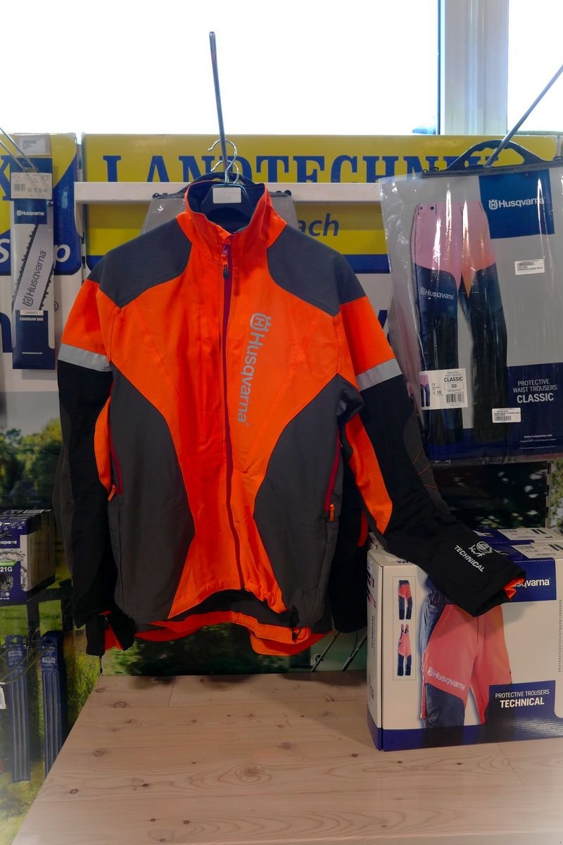 Sonstiges des Typs Husqvarna Forstjacke Technical, Gebrauchtmaschine in Villach (Bild 1)