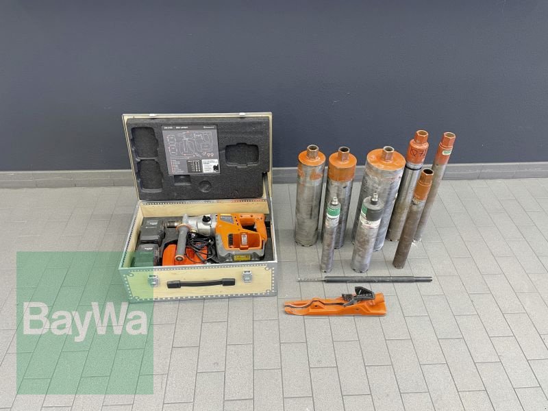 Sonstiges des Typs Husqvarna KERNBOHRGERÄT DM540I AKKU, Gebrauchtmaschine in Manching