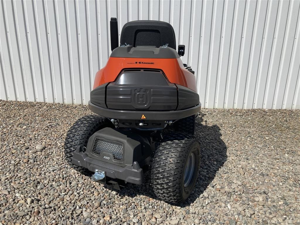 Sonstiges του τύπου Husqvarna R 420TsX AWD Inkl. 122 cm klippebord / klippeaggregat, Gebrauchtmaschine σε Holstebro (Φωτογραφία 8)