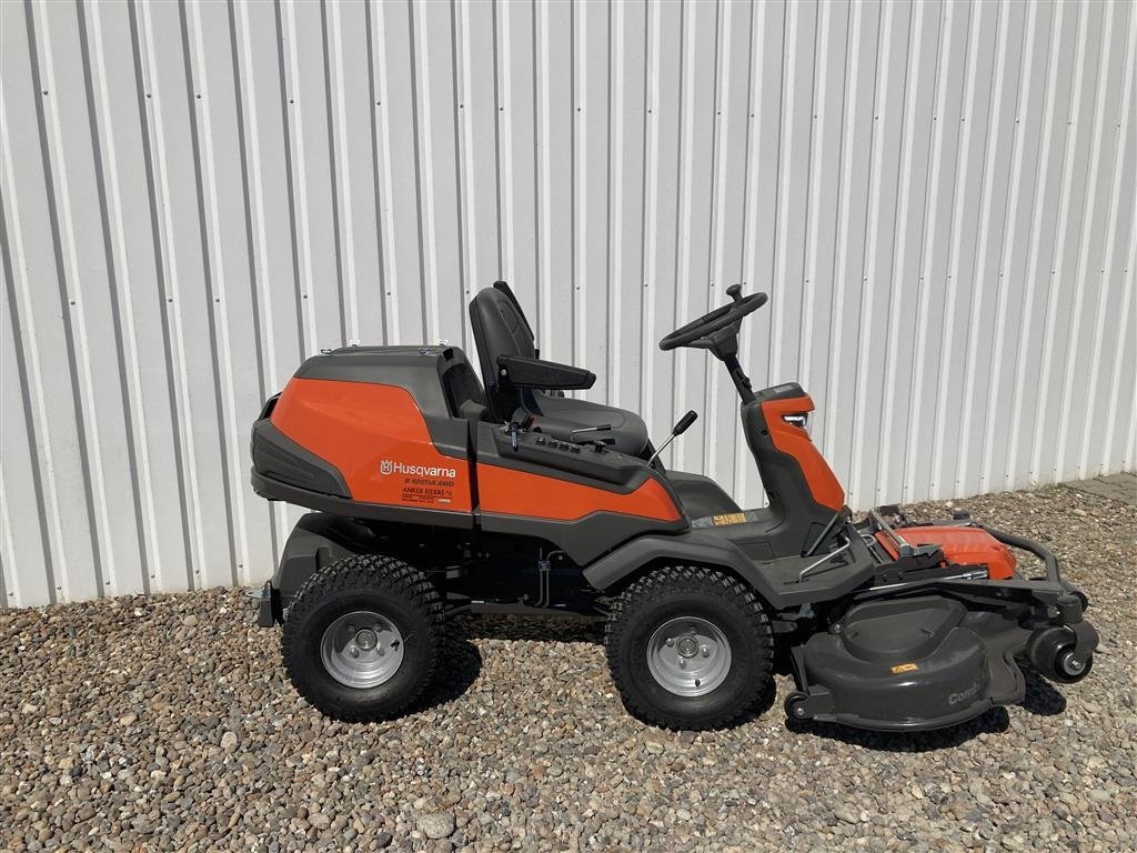 Sonstiges του τύπου Husqvarna R 420TsX AWD Inkl. 122 cm klippebord / klippeaggregat, Gebrauchtmaschine σε Holstebro (Φωτογραφία 4)