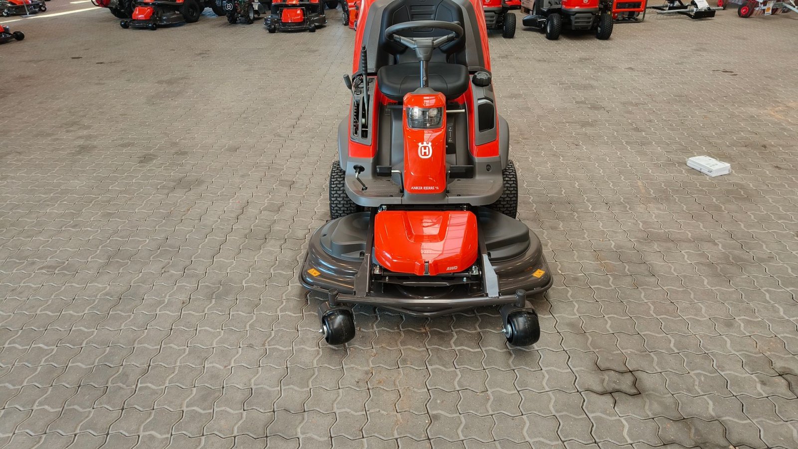 Sonstiges типа Husqvarna RC 320Ts AWD, Gebrauchtmaschine в Lemvig (Фотография 5)