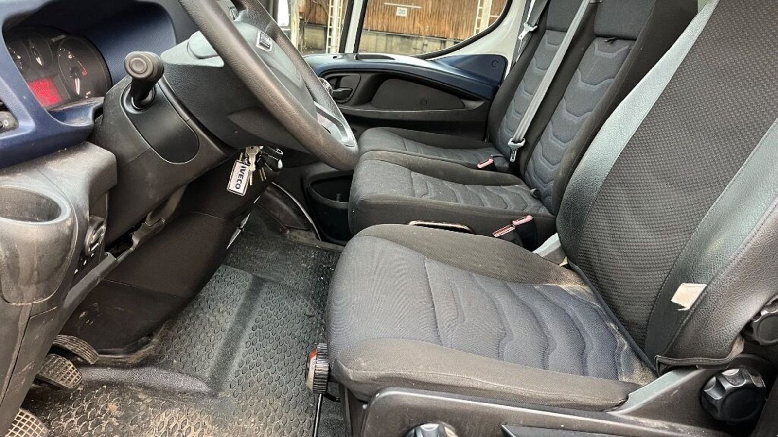 Sonstiges типа Iveco 35C18 3,0D med Alu-knæklad og læsserampe., Gebrauchtmaschine в Rødovre (Фотография 5)