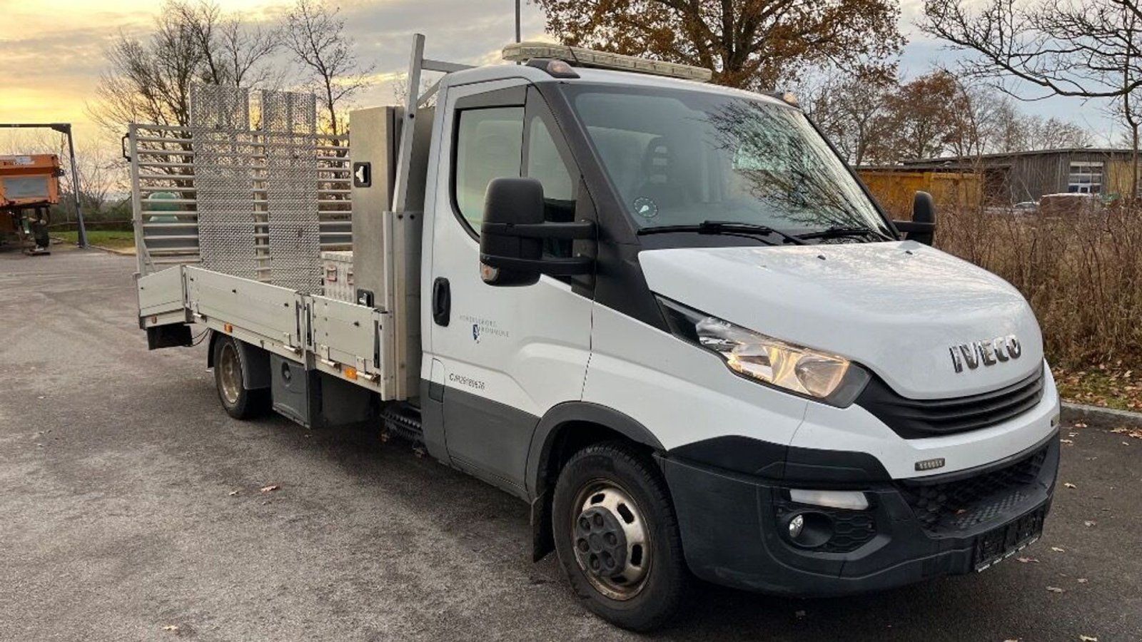 Sonstiges типа Iveco 35C18 3,0D med Alu-knæklad og læsserampe., Gebrauchtmaschine в Rødovre (Фотография 2)