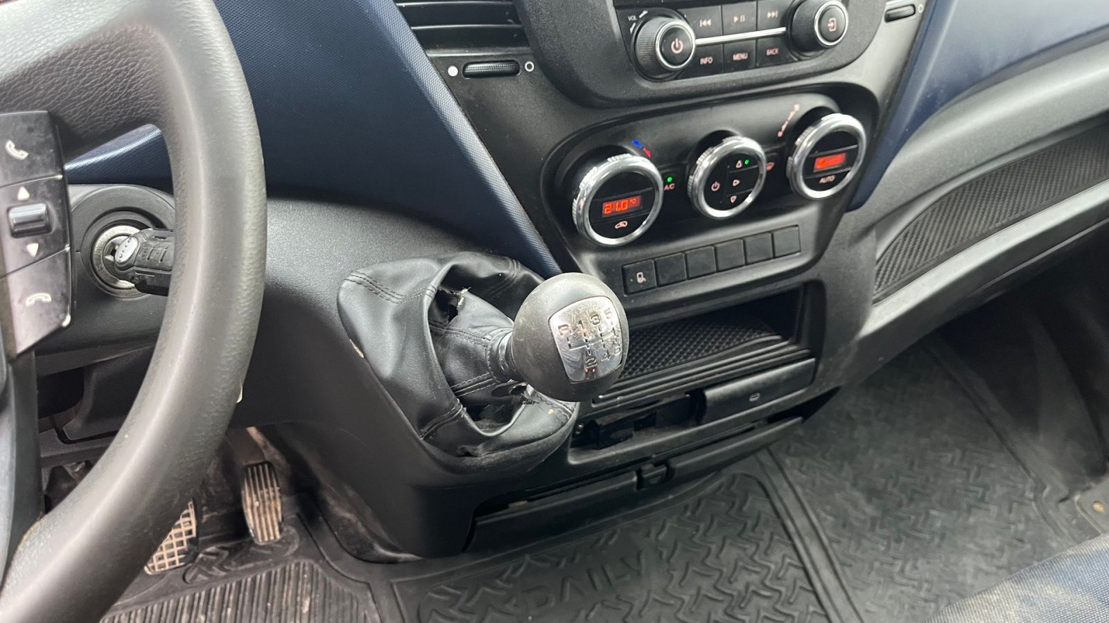 Sonstiges typu Iveco 35S18 3,0D wb4100 dobbel kabine, Gebrauchtmaschine v Rønnede (Obrázek 8)