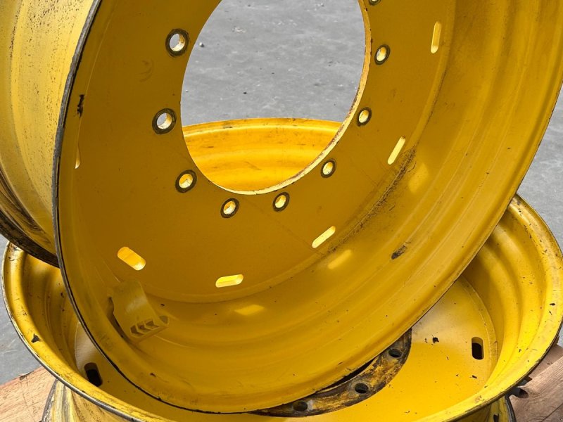 Sonstiges des Typs John Deere 8345 Passer til de fleste JD 36” fælg, Gebrauchtmaschine in Løgstør (Bild 1)