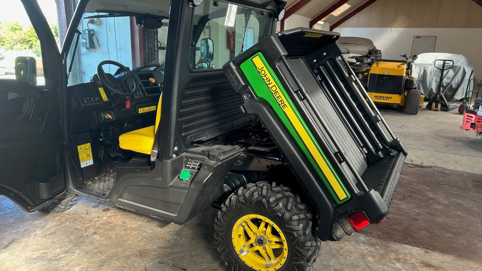 Sonstiges del tipo John Deere Gator XUV 865, Gebrauchtmaschine In Thorsø (Immagine 13)