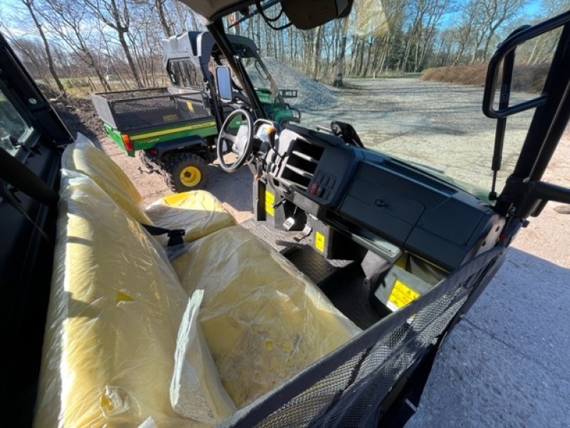 Sonstiges des Typs John Deere XUV865M KUN 33 TIMER!!!. DIESEL, 4WD, Gebrauchtmaschine in Dronninglund (Bild 11)